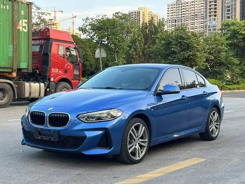 BMW 1 Series 2020 — фото 1