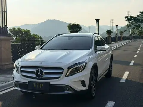 Mercedes-Benz GLA 2016 — фото 1