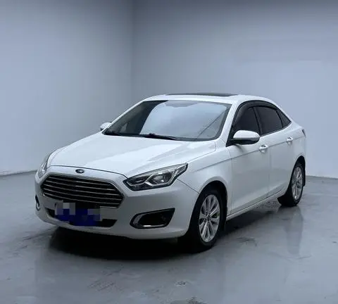 Ford Escort 2017 — фото 1