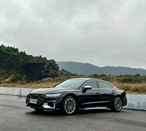 Audi A7L 2024
