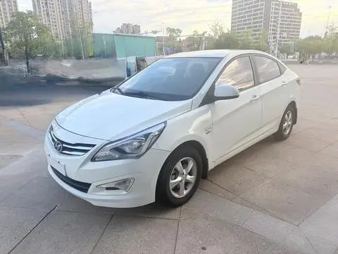 Hyundai 瑞纳 2016
