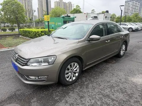 Volkswagen Passat 2015 — фото 1