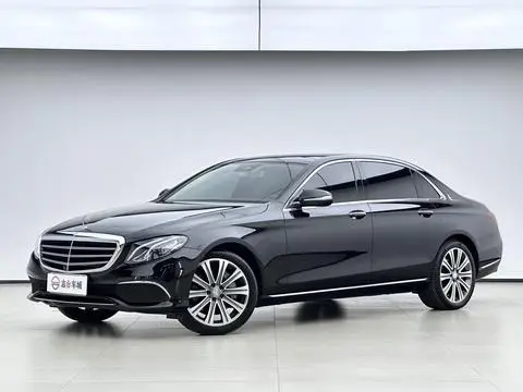 Mercedes-Benz E-Class 2016 — фото 1