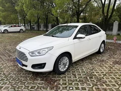 Ford Escort 2015 — фото 1