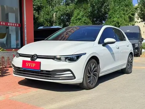 Volkswagen Golf 2021