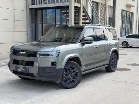 BYD Leopard 钛7 PHEV 2025