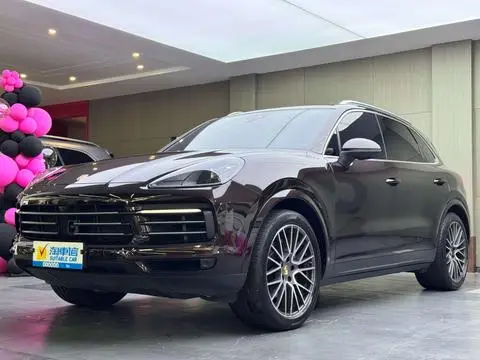 Porsche Cayenne 2019 — фото 1