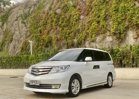 Honda 艾力绅 2012
