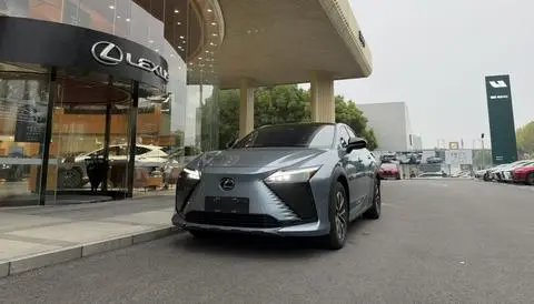 Lexus RZ 2023