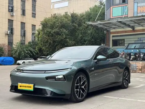 XPeng 小鹏P7 2023