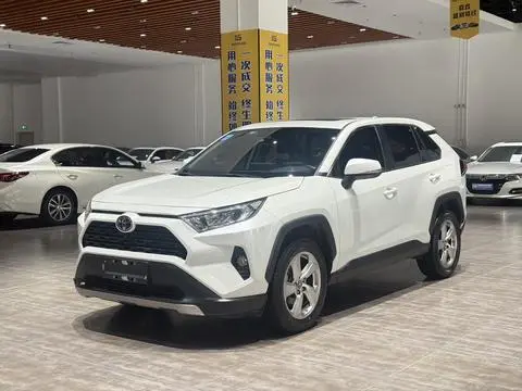 Toyota RAV4 2021