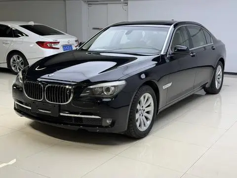 BMW 7 Series 2009 — фото 1
