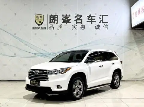 Toyota Highlander 2017 — фото 1