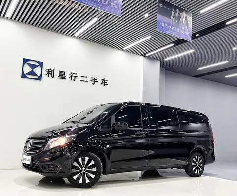 Mercedes-Benz 威霆 2023