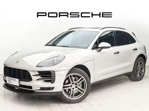 Porsche Macan 2021