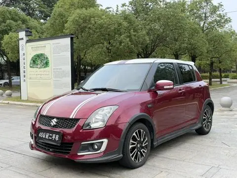 Suzuki 雨燕 2015