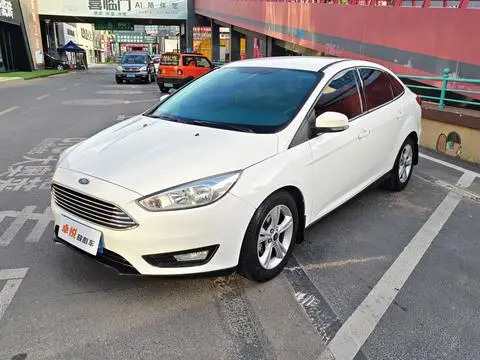 Ford Focus 2017 — фото 1