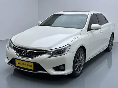 Toyota Reiz 2013