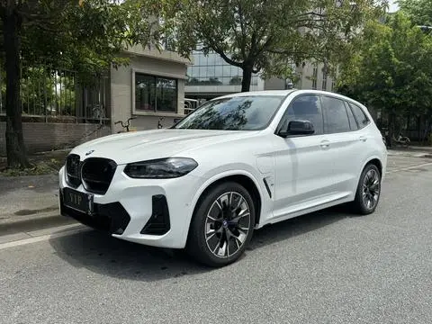 BMW iX3 2023