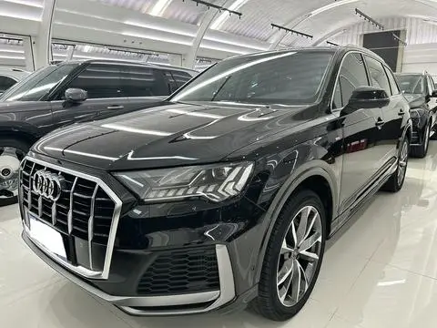 Audi Q7 2021