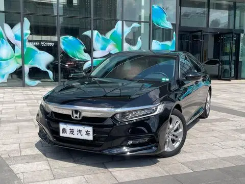 Honda Accord 2018 — фото 1