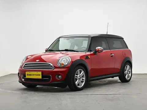 MINI CLUBMAN 2011
