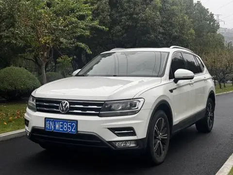 Volkswagen Tiguan L 2019 — фото 1