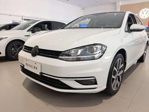 Volkswagen Golf 2018 — фото 1