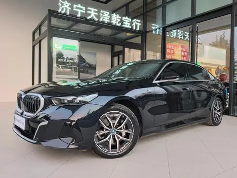 BMW i5 2025