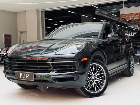 Porsche Cayenne 2022 — фото 1