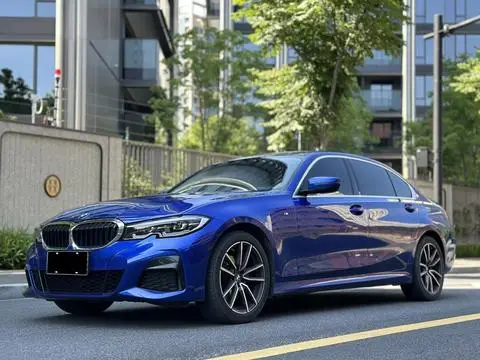 BMW 3 Series 2022 — фото 1