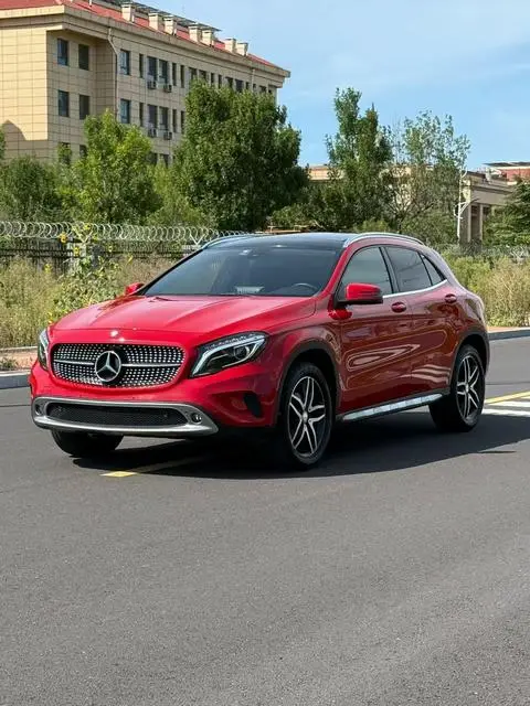 Mercedes-Benz GLA 2016
