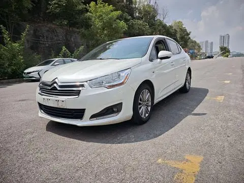 Citroën C4L 2014