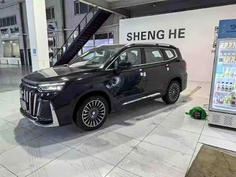 Geely 豪越L 2026 — фото 1