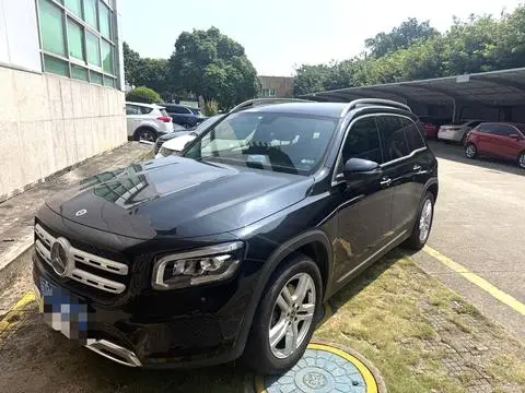 Mercedes-Benz GLB 2022