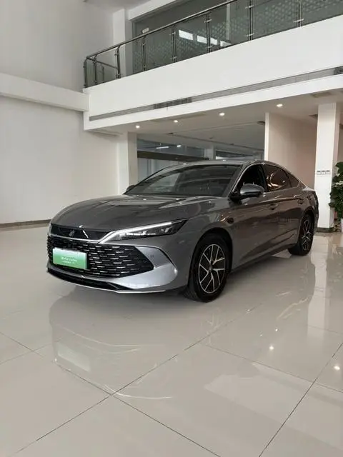 BYD 秦L DM 2025 — фото 1