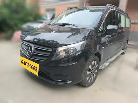 Mercedes-Benz 威霆 2023