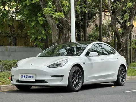 Tesla Model 3 2019 — фото 1