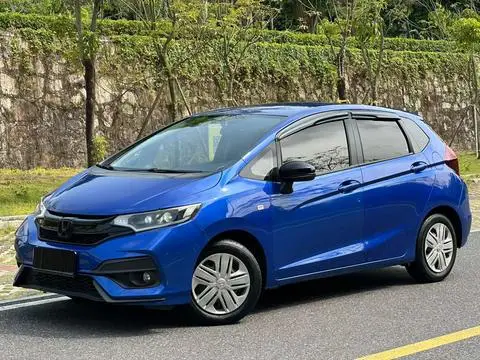 Honda Fit 2018 — фото 1