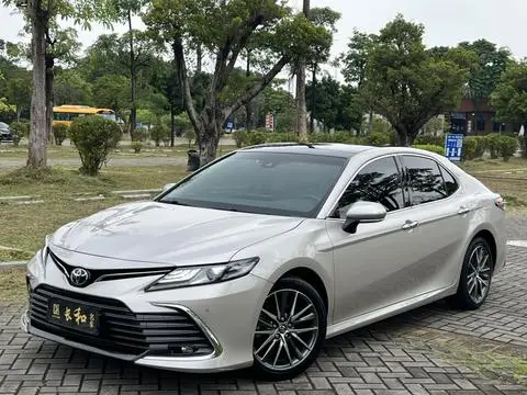 Toyota Camry 2021