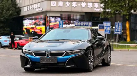 BMW i8 2014
