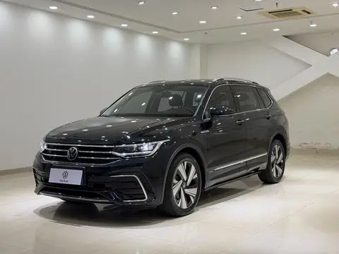 Volkswagen Tiguan L 2023