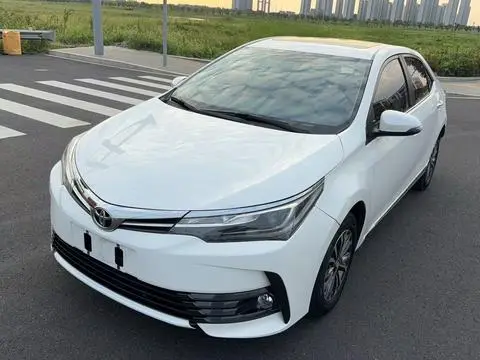 Toyota Corolla 2019 — фото 1