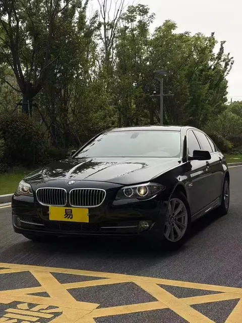 BMW 5 Series 2011