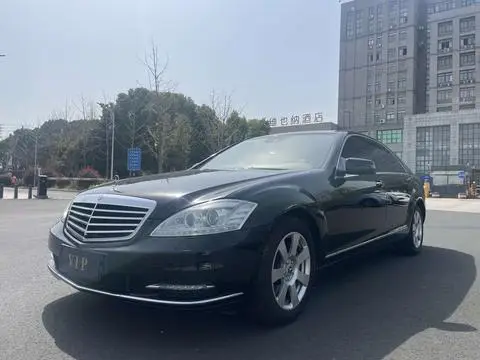Mercedes-Benz S-Class 2012