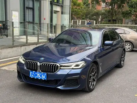BMW 5 Series 2021 — фото 1