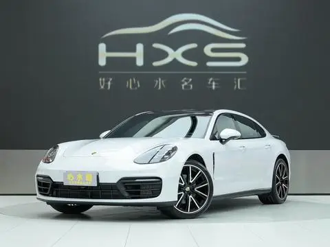 Porsche Panamera 2021
