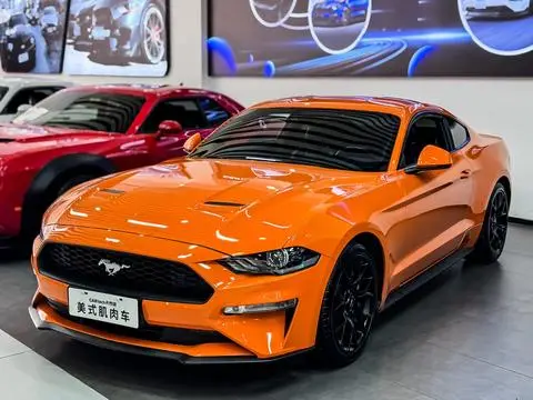 Ford Mustang 2020 — фото 1