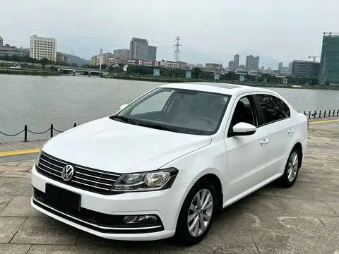 Volkswagen Lavida 2015