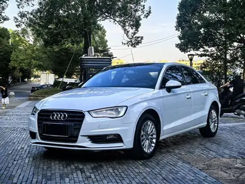 Audi A3 2015 — фото 1